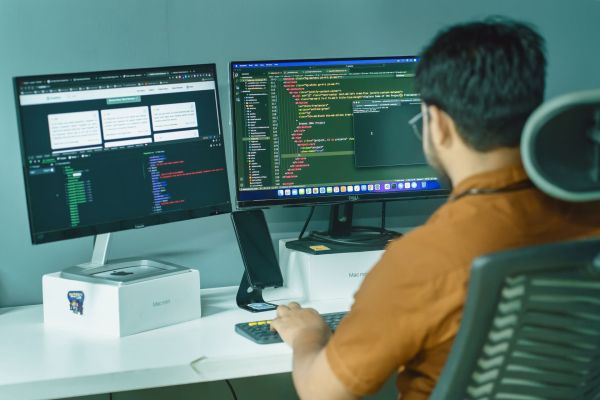 Les avantages d'une agence web à Tours : un retour d'expérience